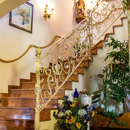 Gaestehaus Stabauer Мондзее
