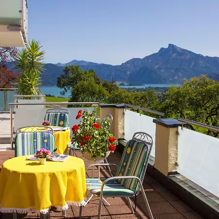 Gaestehaus Stabauer 3* Мондзее