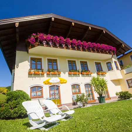 Gaestehaus Stabauer Maison d'hôtes Mondsee