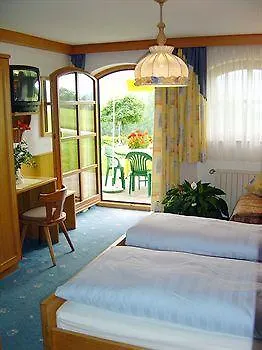 Maison d'hôtes Gaestehaus Stabauer 3*