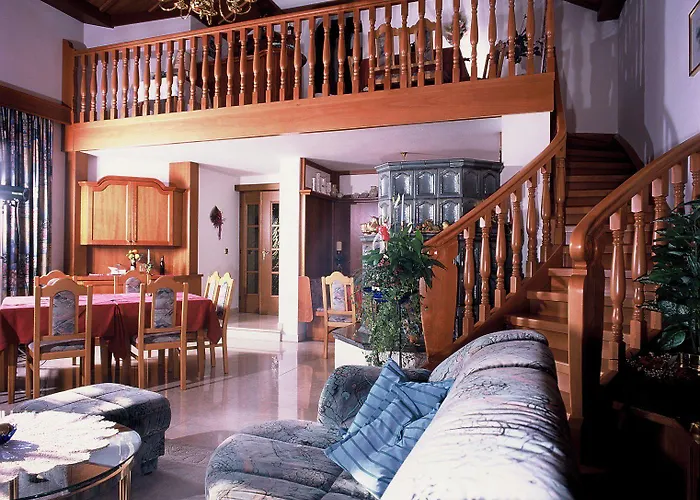 Gaestehaus Stabauer Casa de hóspedes 3*